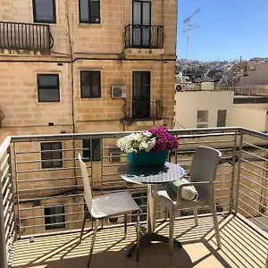 Appartamento Well Located 2 Bedroom Flat In St.julians, San Giuliano